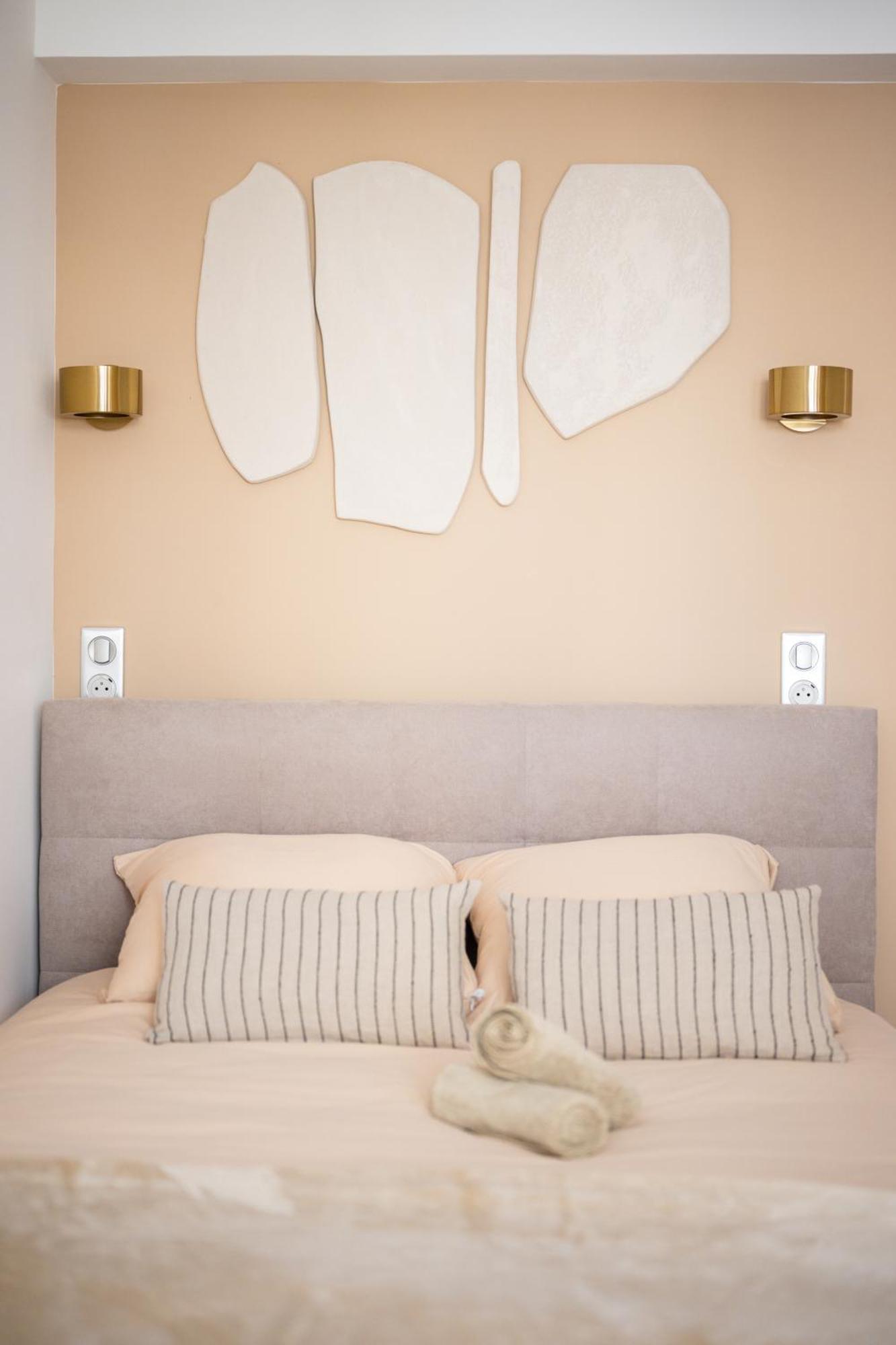 Luxueux, Spacieux Et Equipe A 5 Min Du Port *