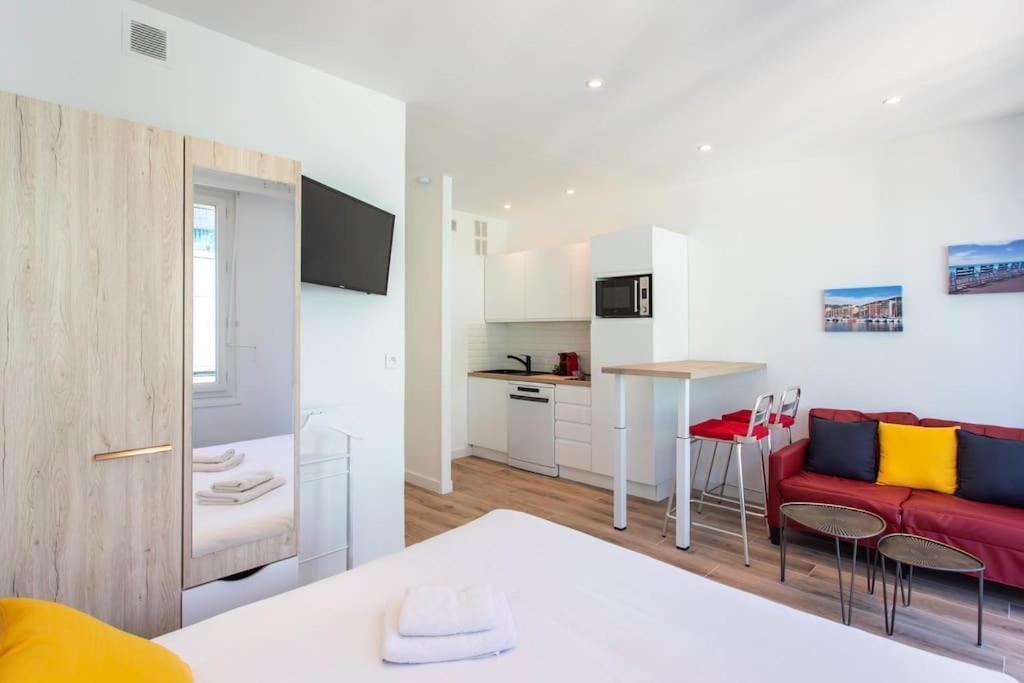 #19 Staywizus - Balcon Lenval Sea View With Ac Promenade Des * Nice
