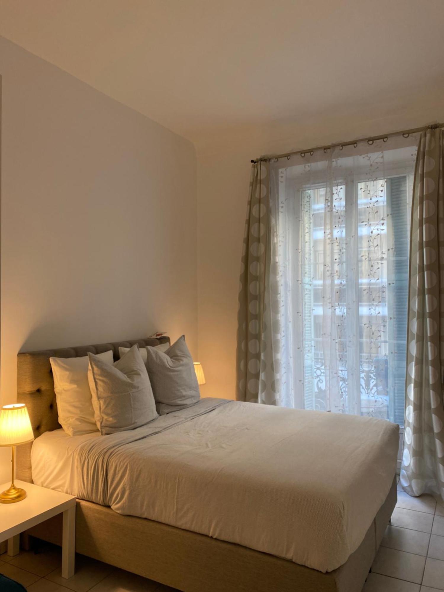 Apartment The French Coastal Retreat By J - Central, 5 Mins To Sea, Tram, Train, Ac, Wifi *