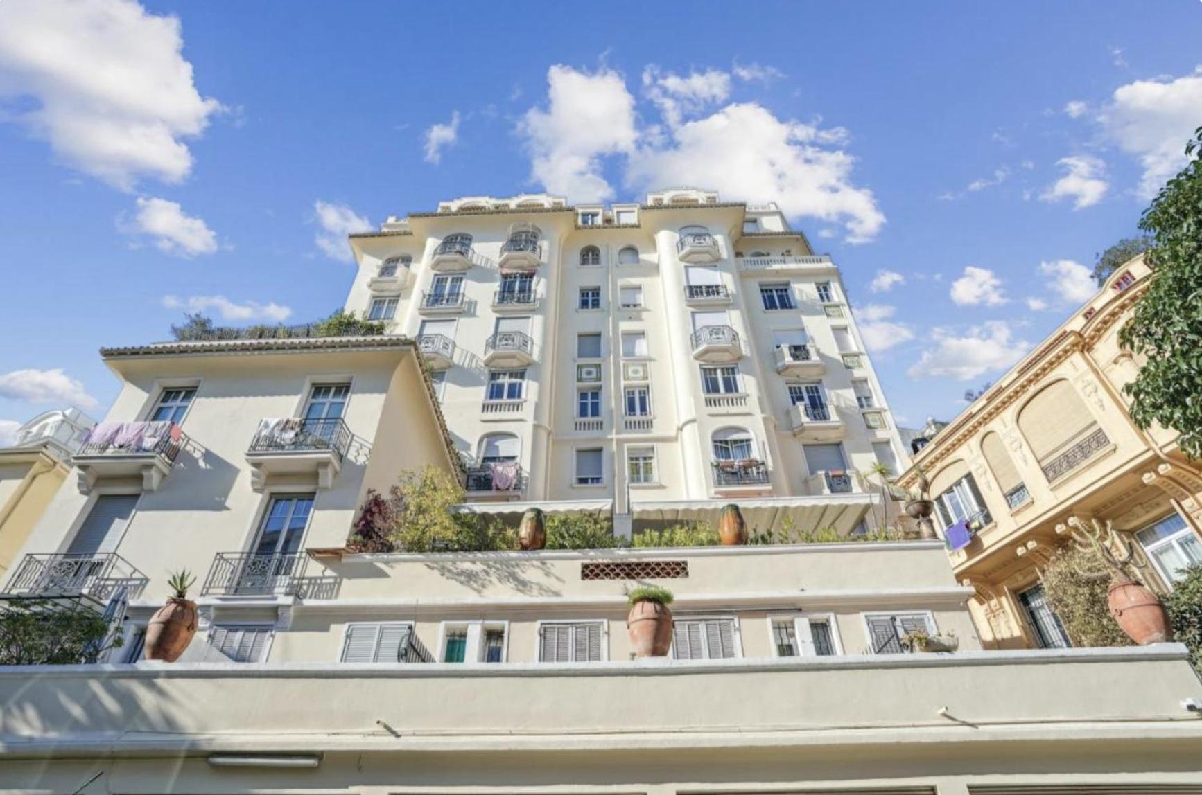 Luxueux Avec Terrasse Et Parking Apartment *