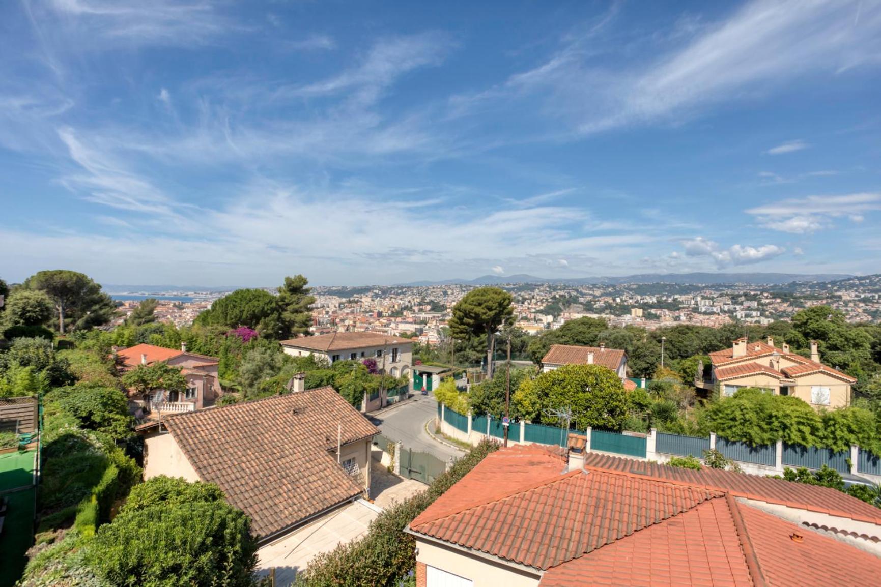 #54 Sea View 4 Bdr Ac 5mins To Port Bbq