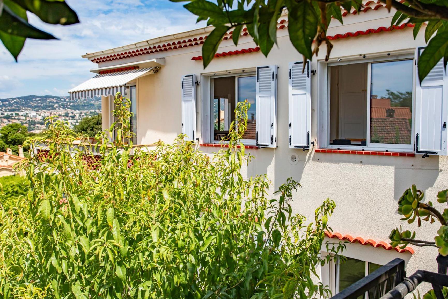 #54 Sea View 4 Bdr Ac 5mins To Port Bbq Nice