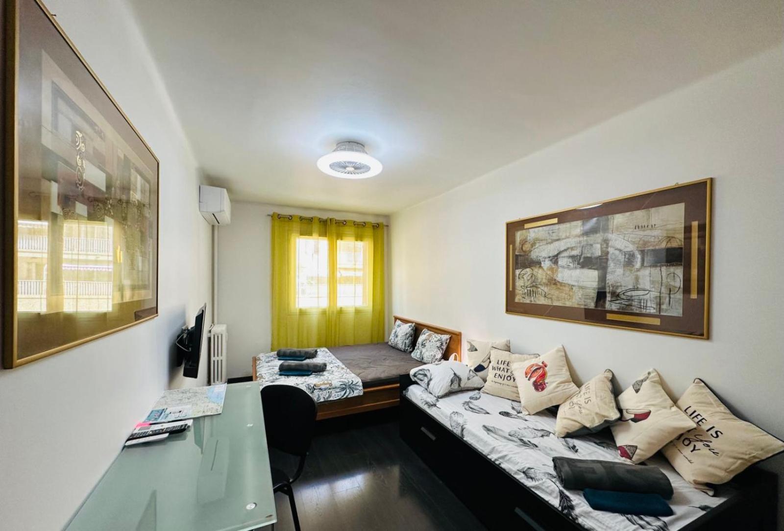 The Nice: Cozy 3-room Airport Getaway