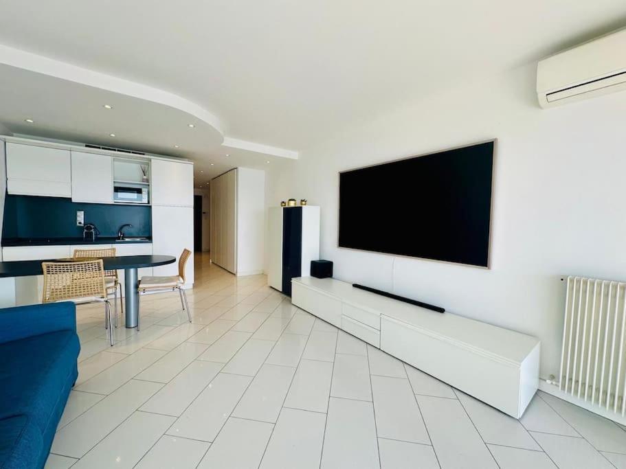 Art De Vivre Sur La Promenade *