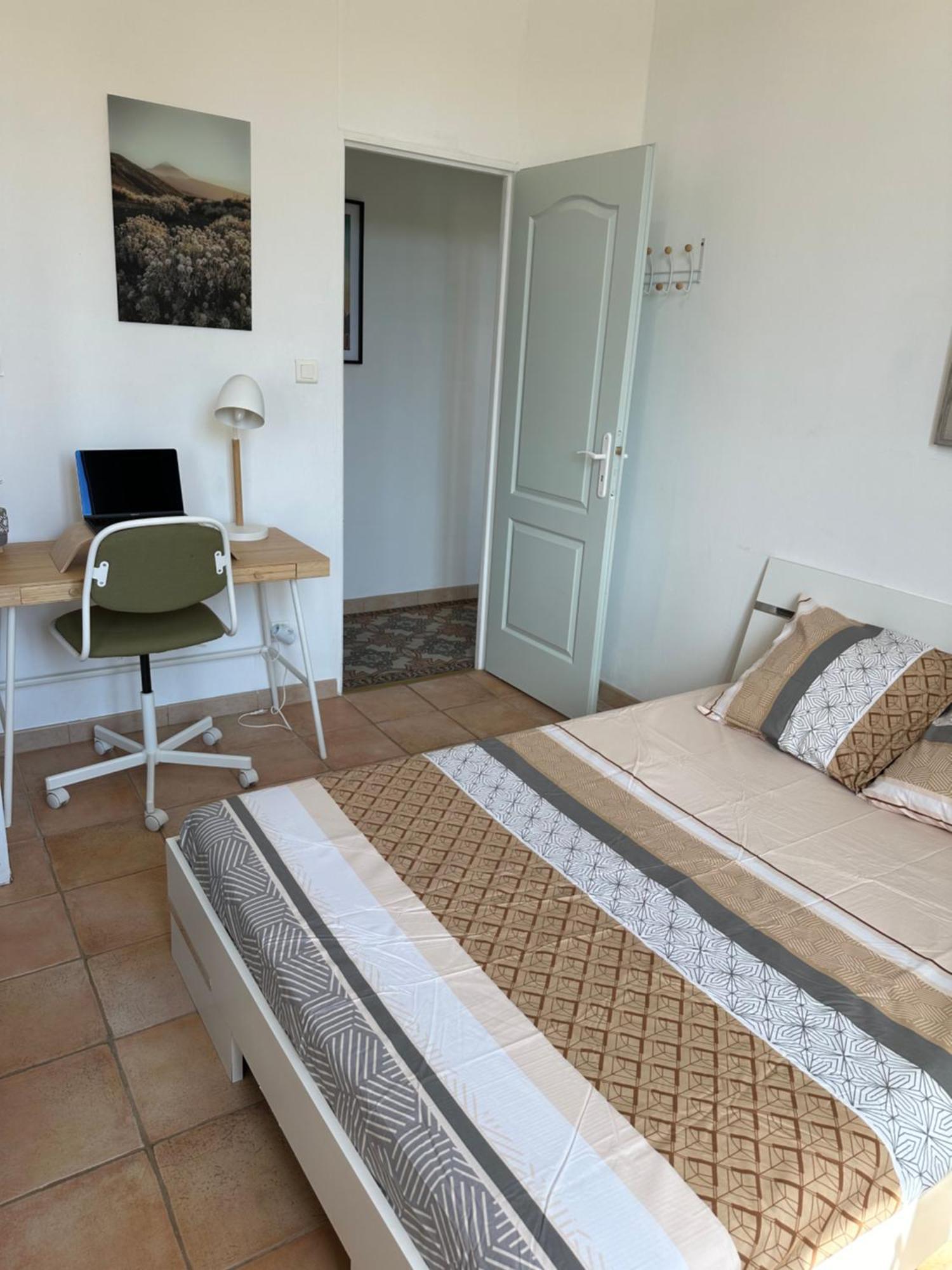 Maison De A Ouest Dans Propriete Arboree *