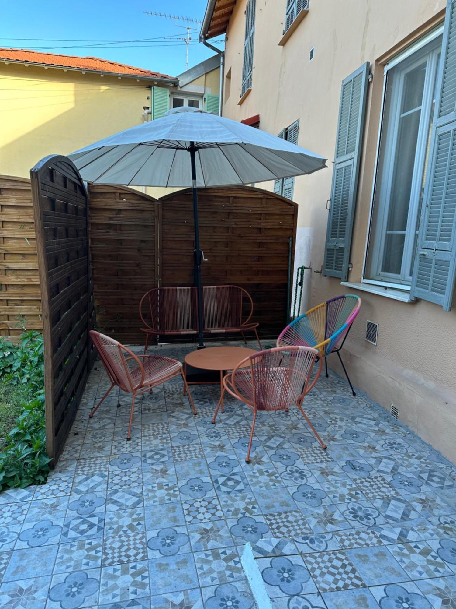 Maison De A Ouest Dans Propriete Arboree * Nice