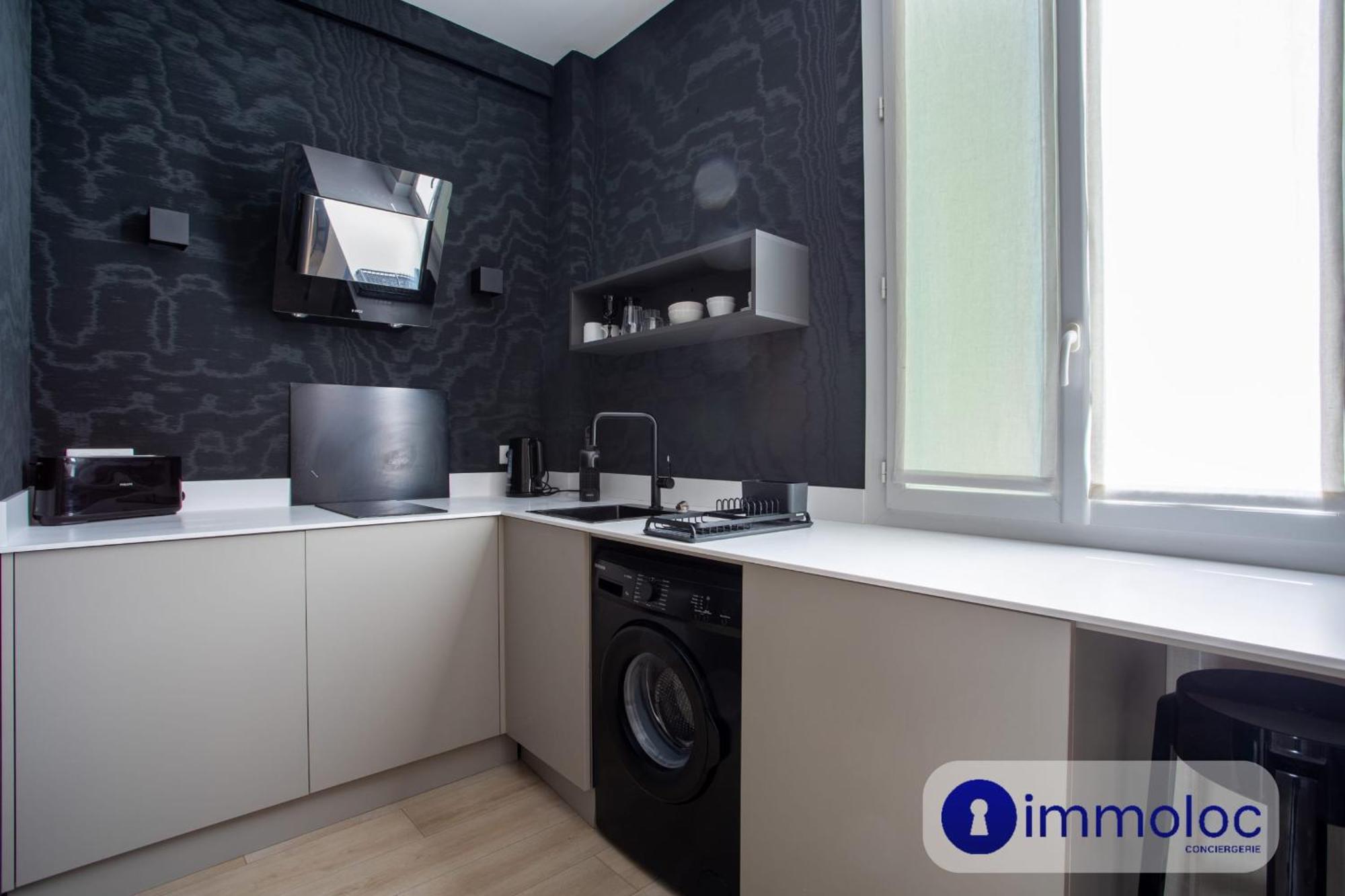 Studio Air-conditioned Port Of Apartment *
