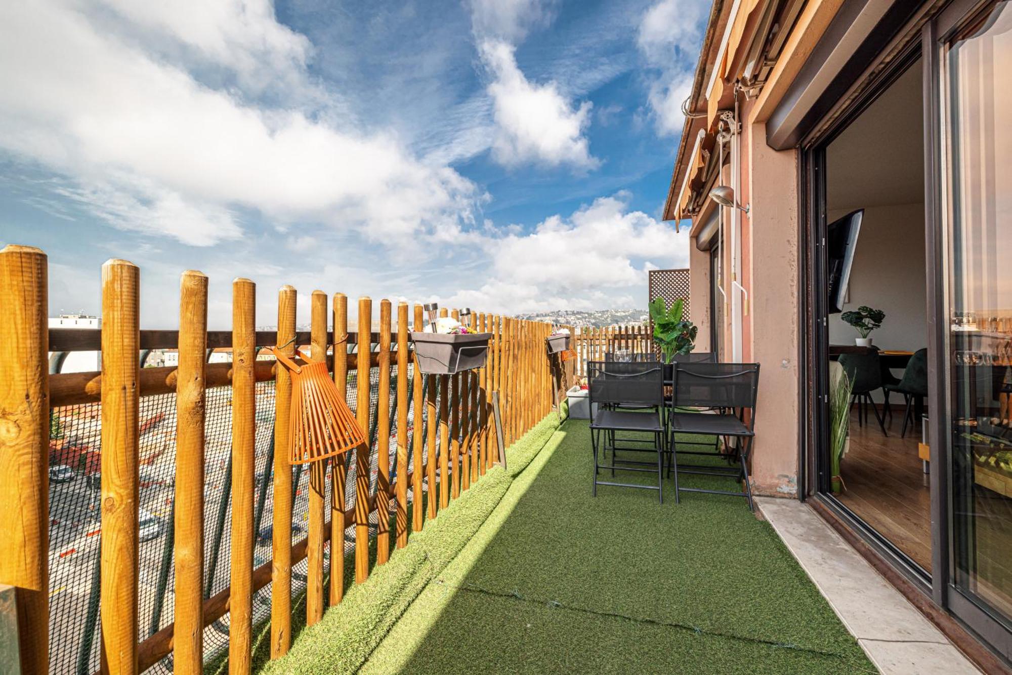 Open Sky Terrace Lage 1 Bdr & Parking Apartment Nice