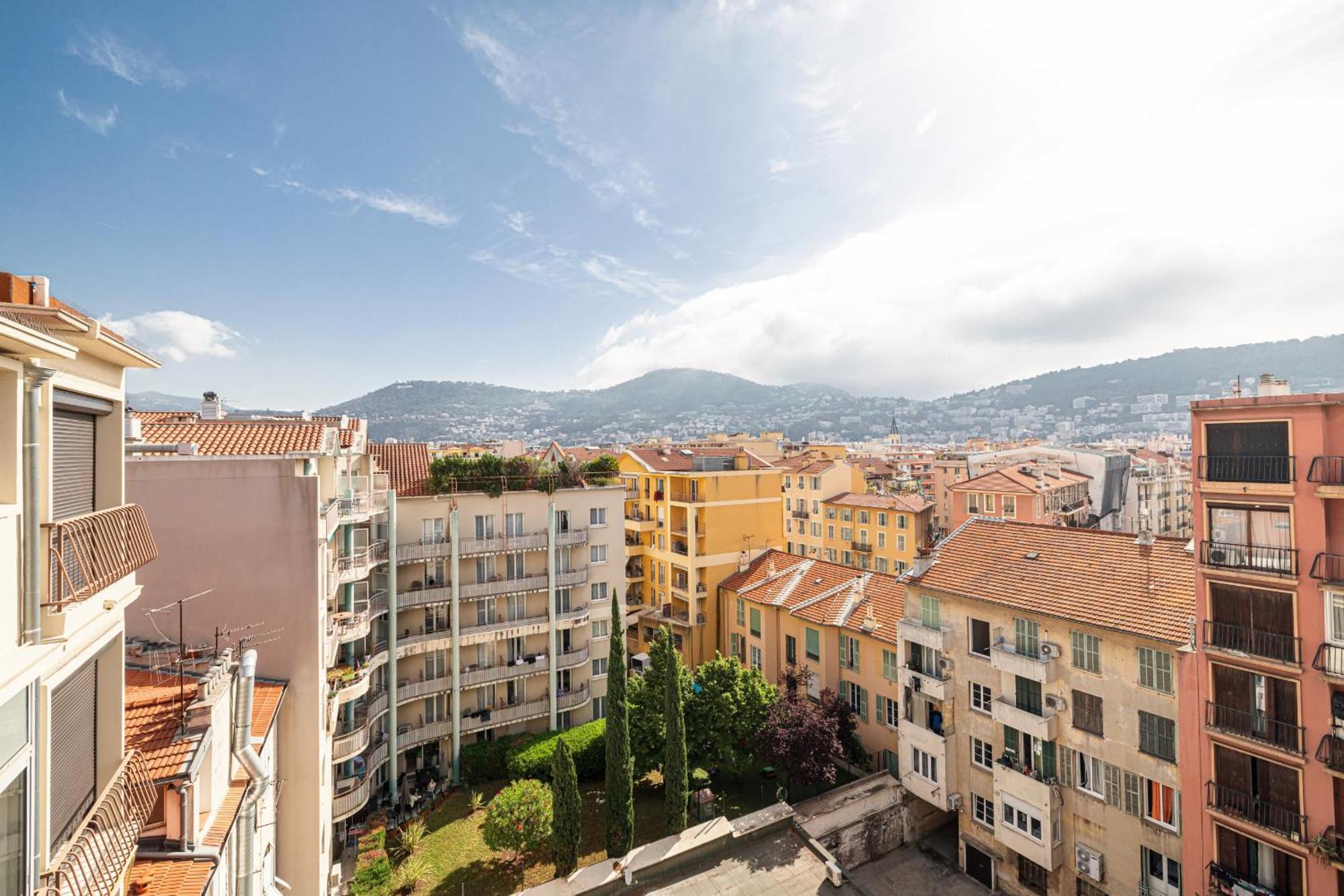 Apartment Open Sky Terrace Lage 1 Bdr & Parking Nice