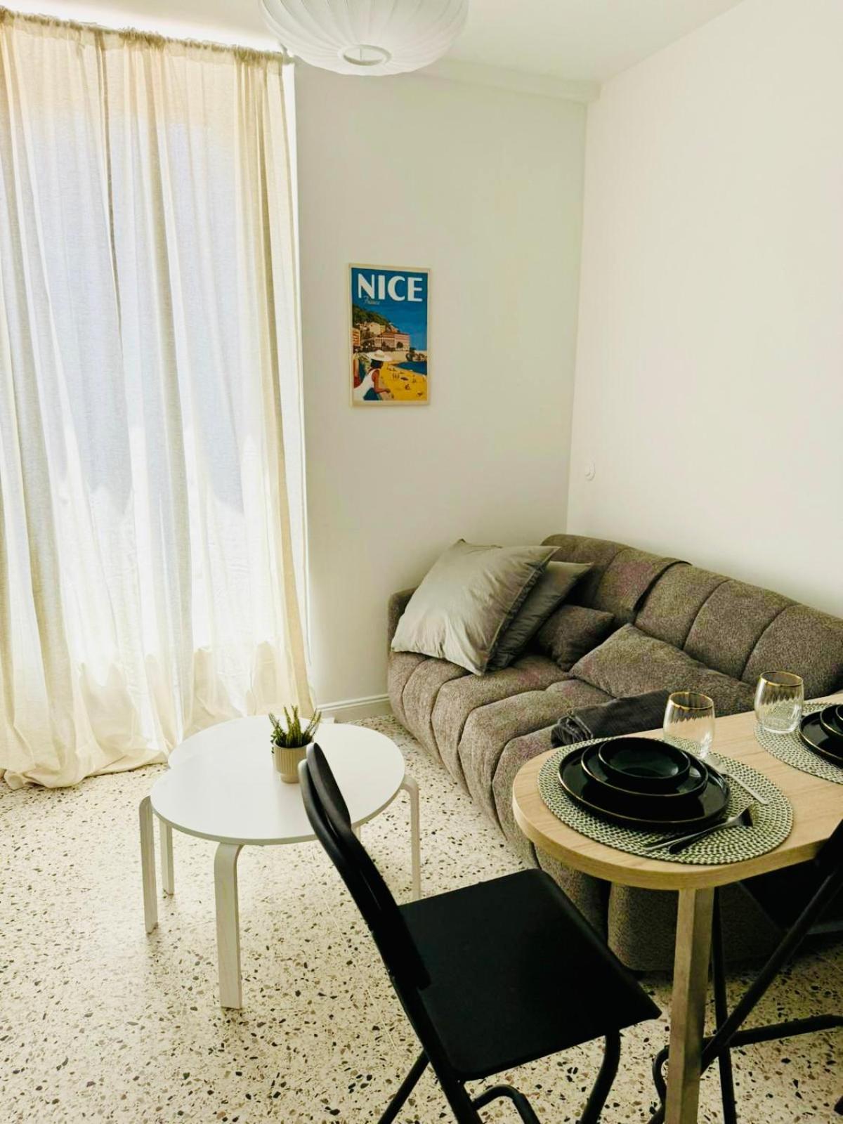 Cosy Au Centre Du Vieux Nice