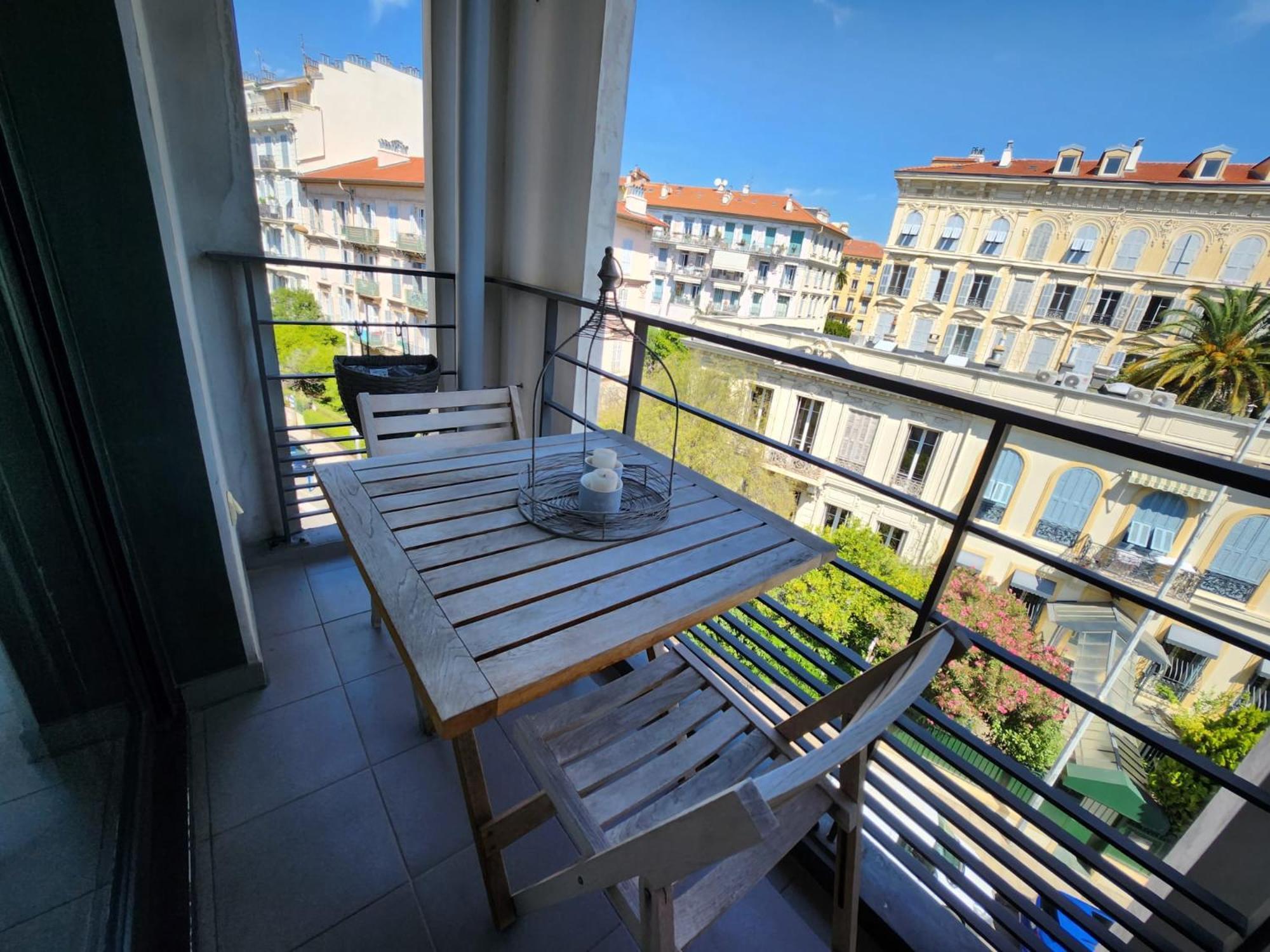 Apartment Carre D Or