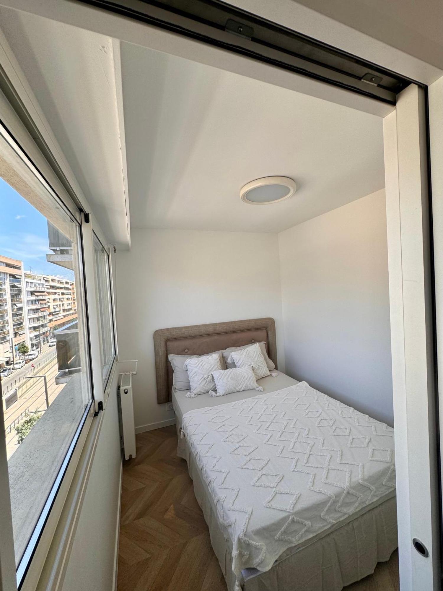 2p Moderne Et Epure Pres De La Et De La Celebre Promenades Des - Vivez Le Reve Mediterraneen * Nice
