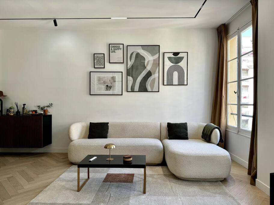 Modern Massena Place *