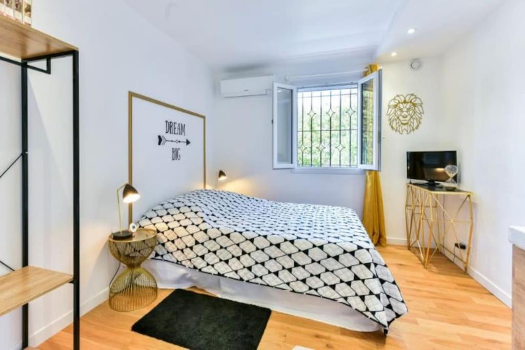 Sea View Villa, Pool, 4 Bedrooms, Air Conditioning, 1 Mile * Nice