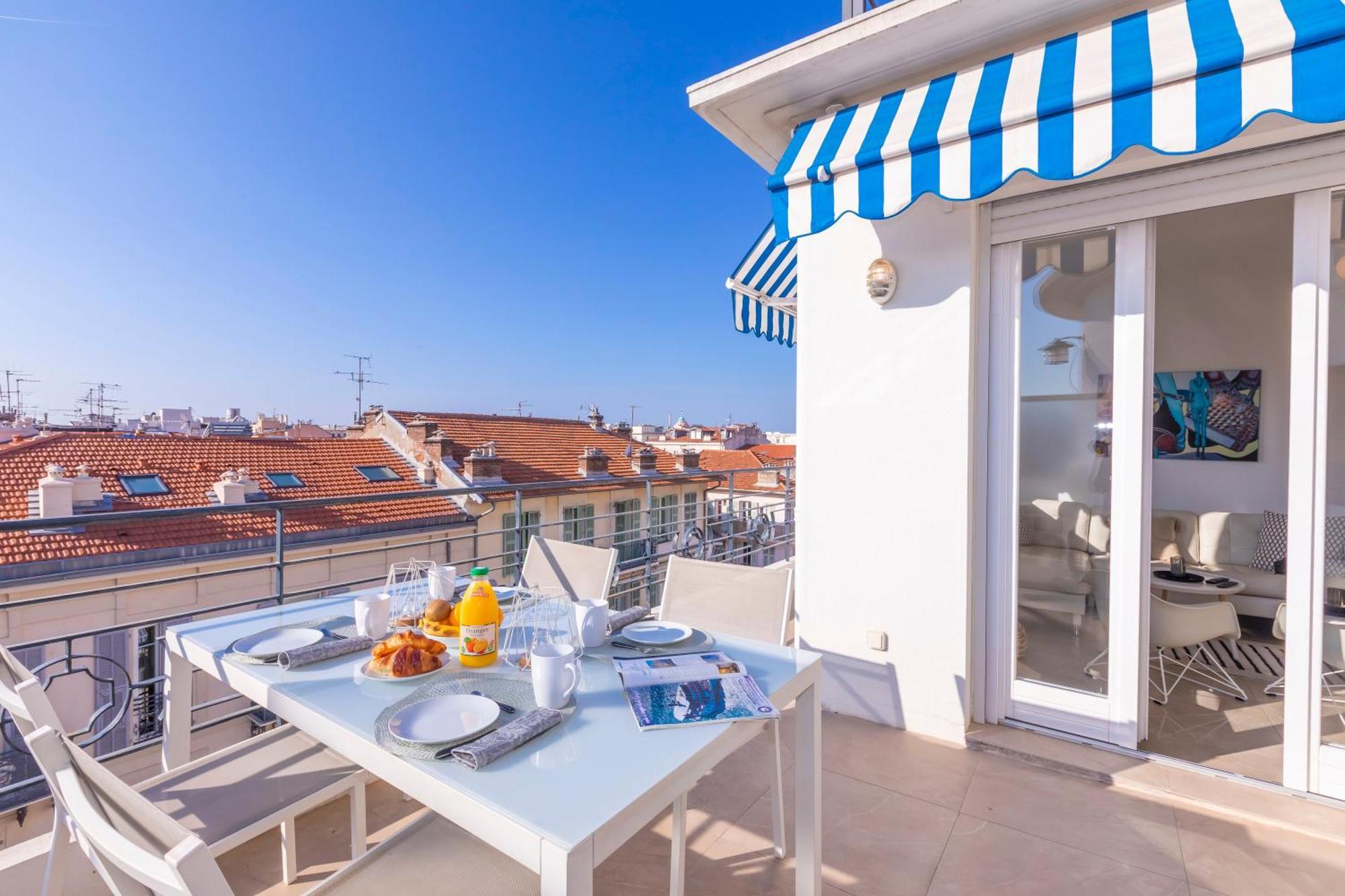 Rooftop At Palais De La Buffa - Happy * Nice