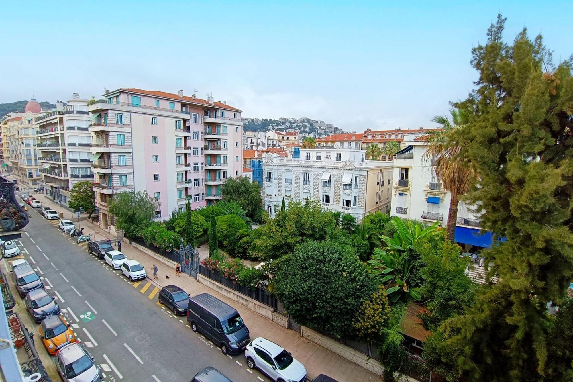 Apartment Spacious T2 Near The Historic Sites Of Nice