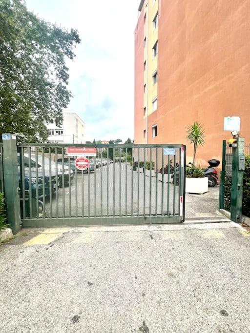 Cosy Proche Tram Parking Prive *