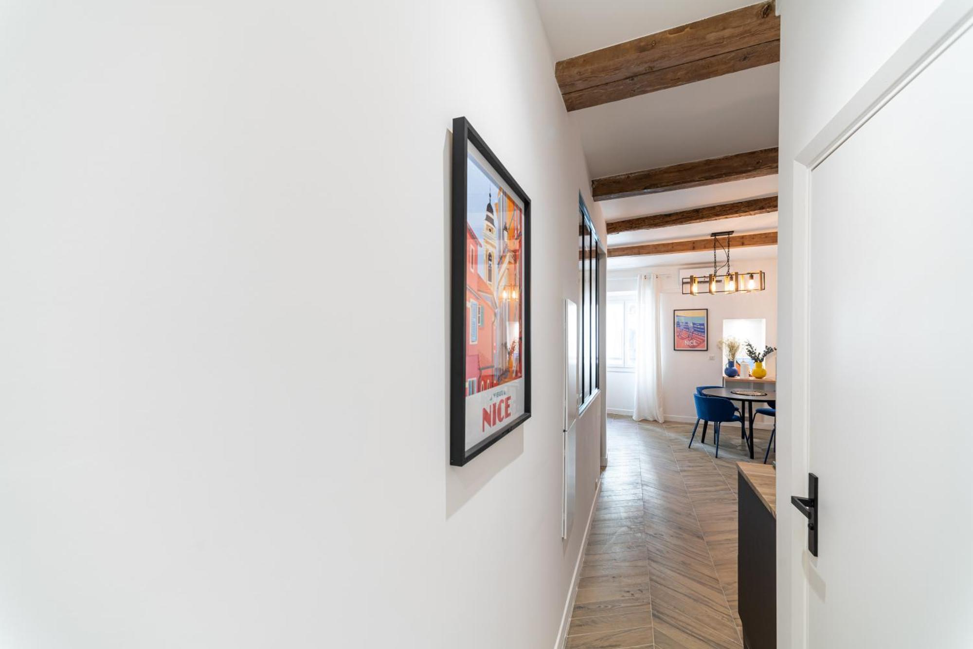 French Riviera Old Town Heart Apartment