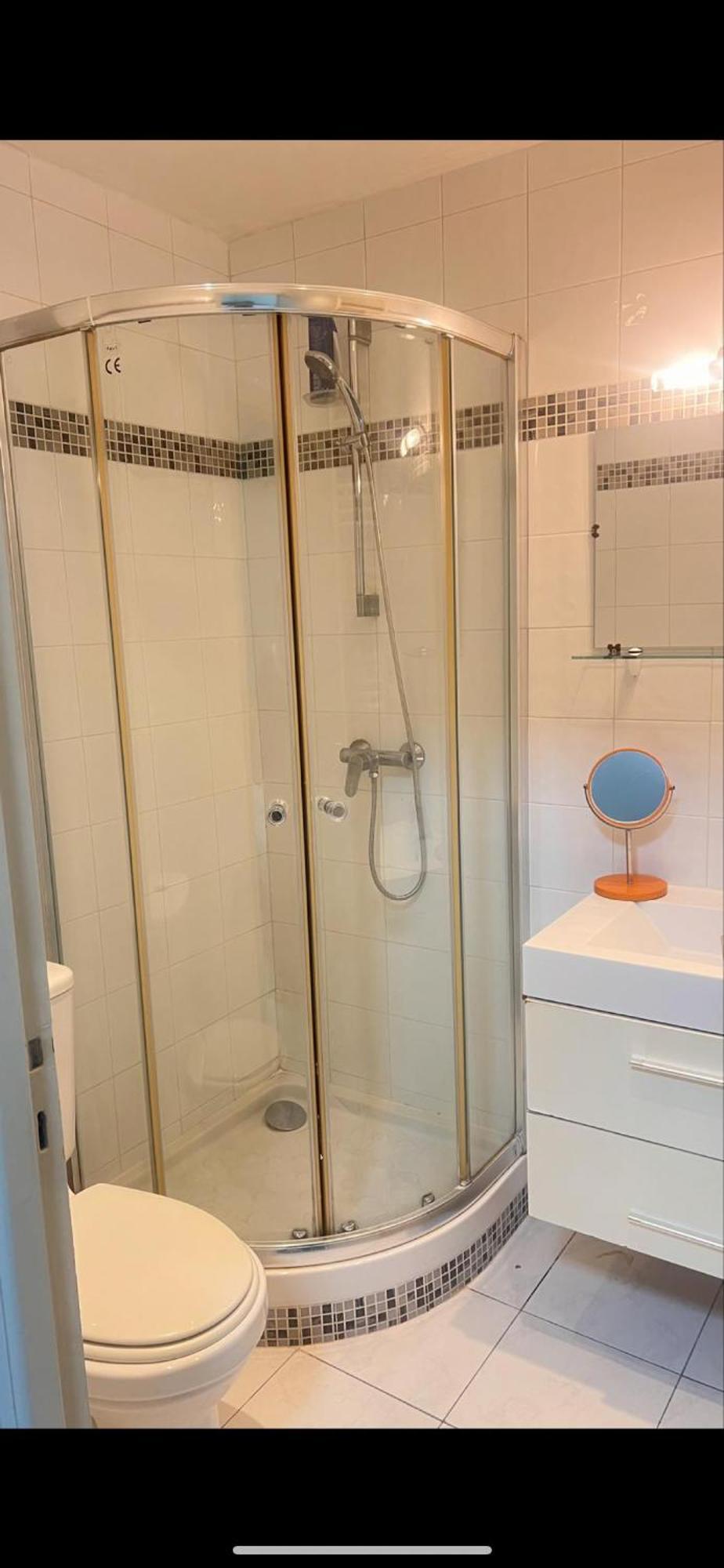 Umbaa - Cute Studio Apartment
