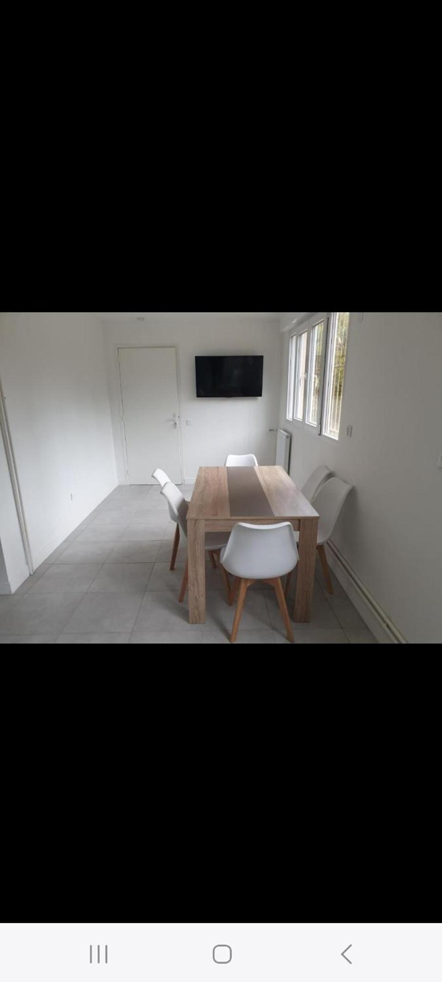Grand Appartement, 2 Ou 3 Ou 4 Pieces, Tramway Sur Place, Proche Gare Sncf St Augustin 5 Min, Aeroport A 7 Min, Ou Allianz Riviera 10 Min, Palais Nikaia 2 Min , Supermarche Sur Place, Parking Possible Si Disponible Ou Payant A 1000 Metre Apartment *