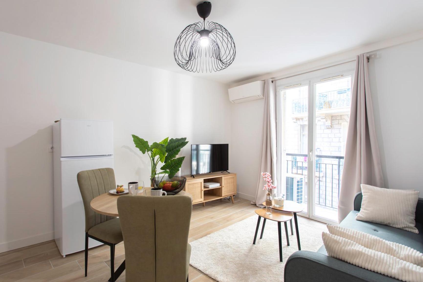 #58 Clim & Balcon 5mins Marche De La Apartment Nice