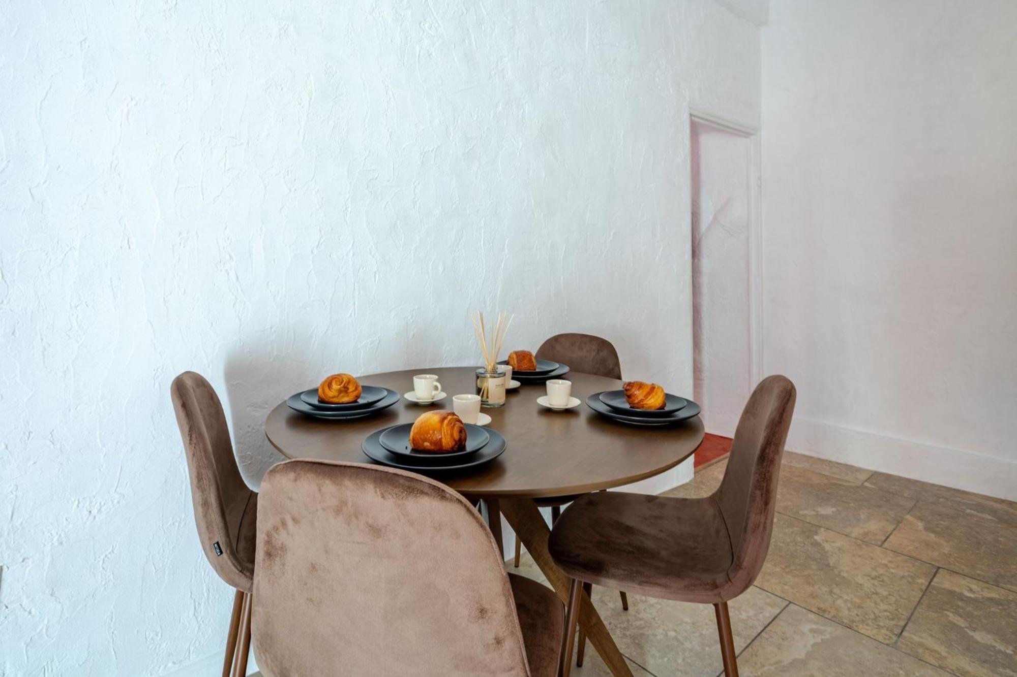 2p Au Coeur Du Vieux Apartment *