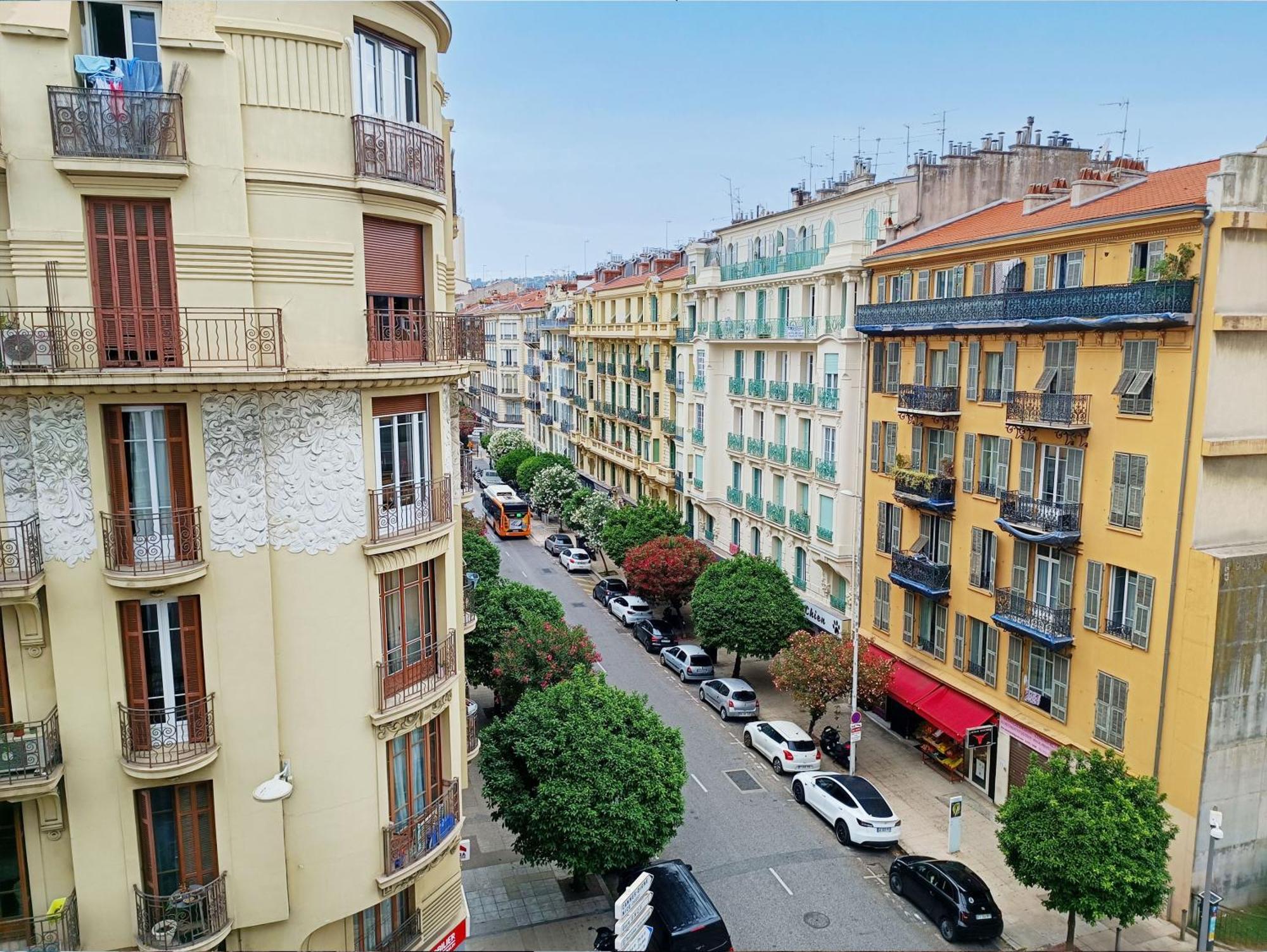 Joli Centre-ville Proche De La Gare