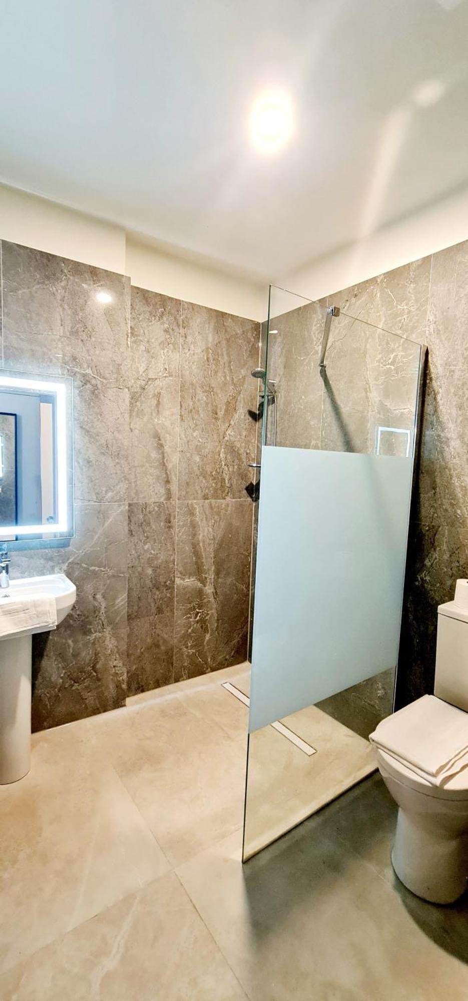 Hotel Evelia *