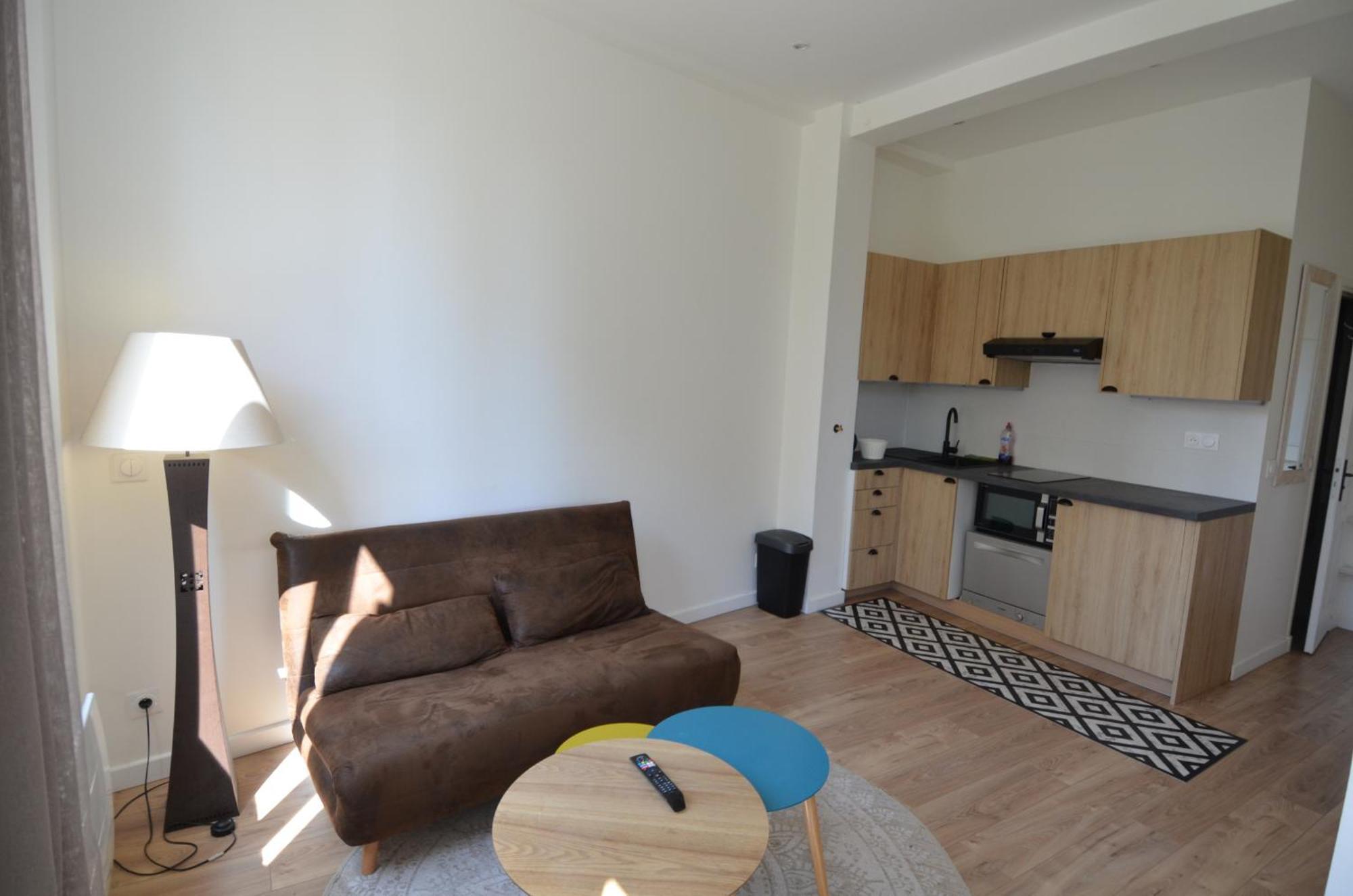 Californie - Superbe Proche Mer, Aeroport Et Tramway * Nice