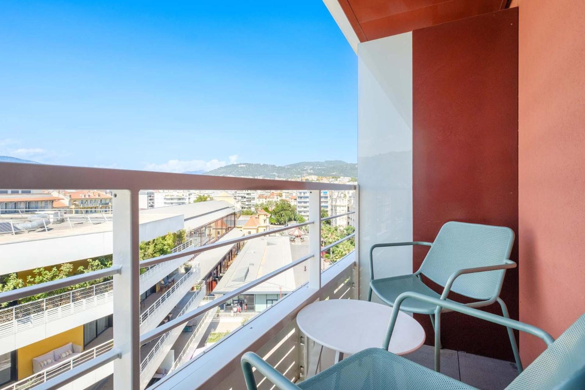 Apartment Student Factory *