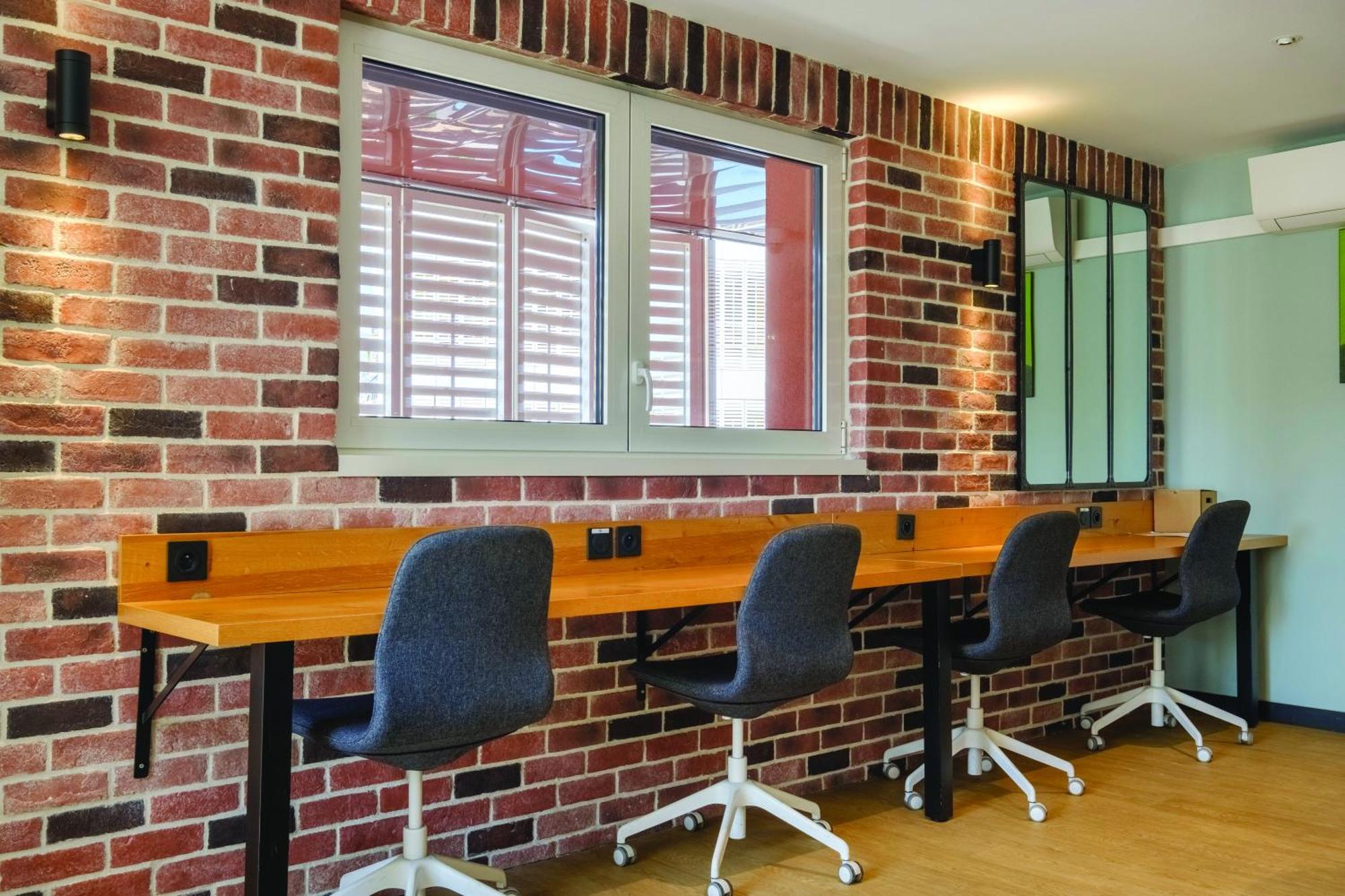 Student Factory * Nice