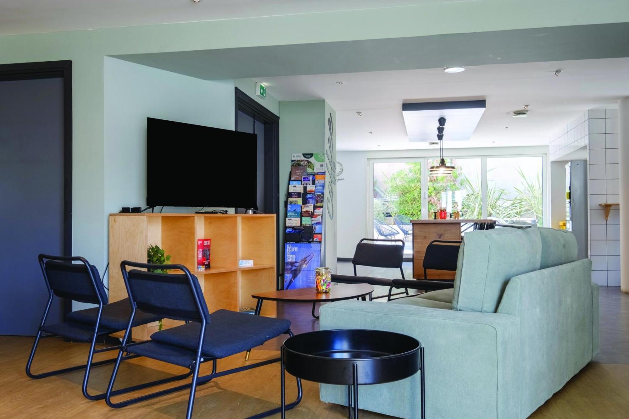 Student Factory Apartment Nice