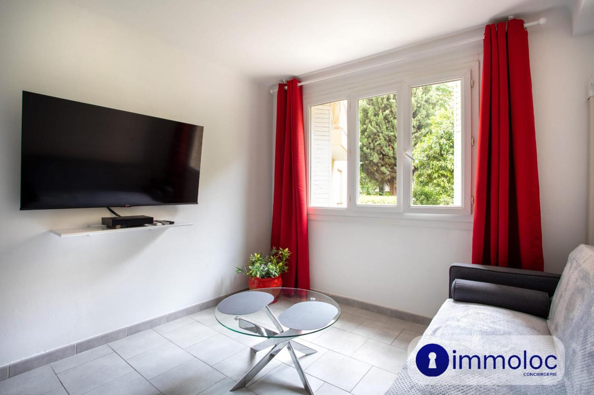 Apartment Pasteur With Parking Space