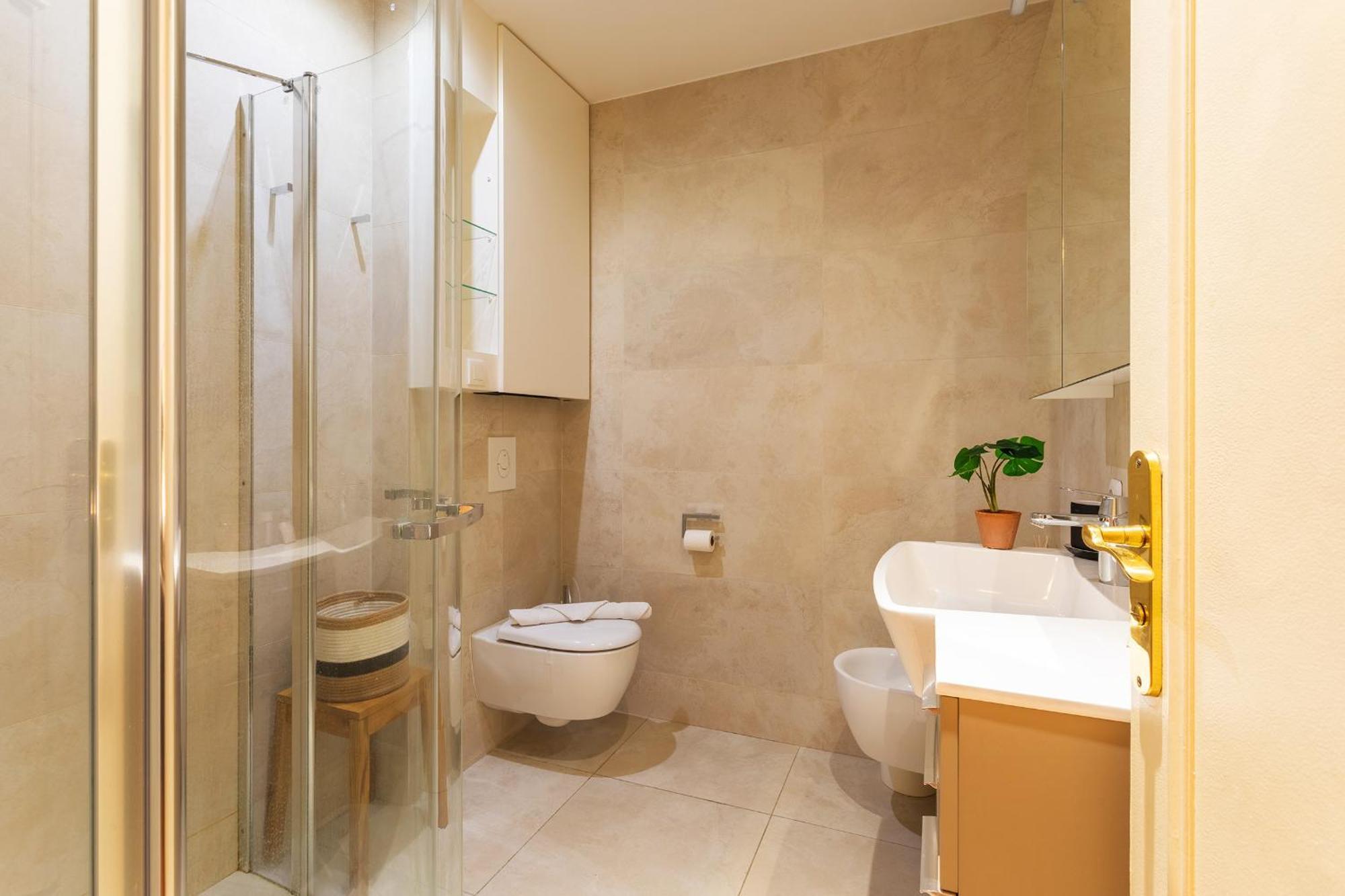 Le Capitol 2 Ap 4421 By Riviera Homes
