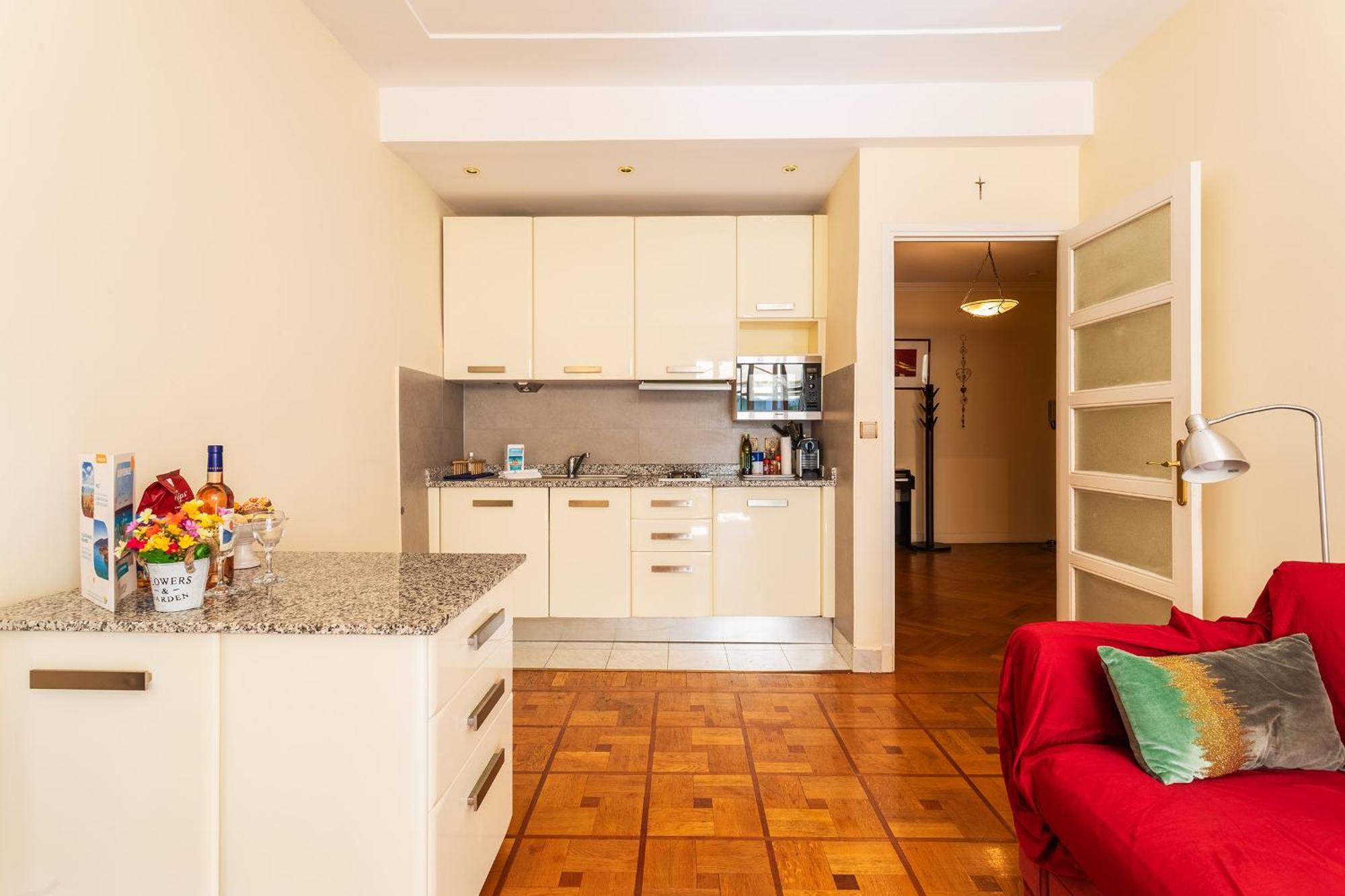Le Capitol 2 Ap 4421 By Riviera Homes * Nice