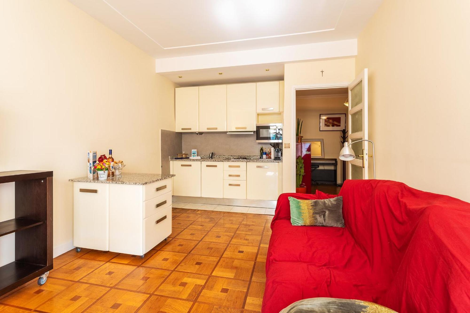 Le Capitol 2 Ap 4421 By Riviera Homes Apartment
