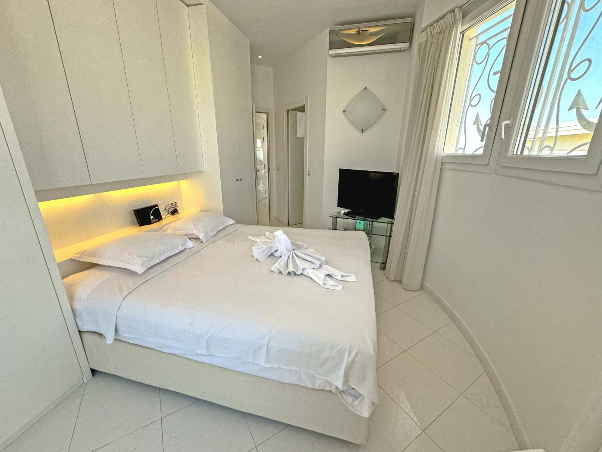 Sea Front Penthouse Cote D Azur Apartment *