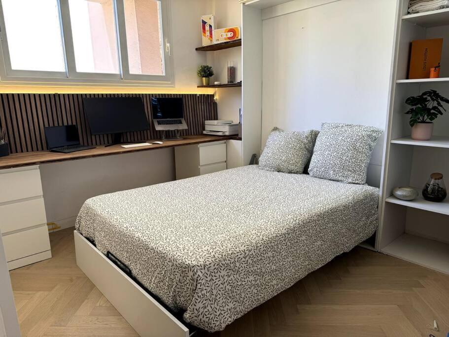 Modern Massena Place * Nice