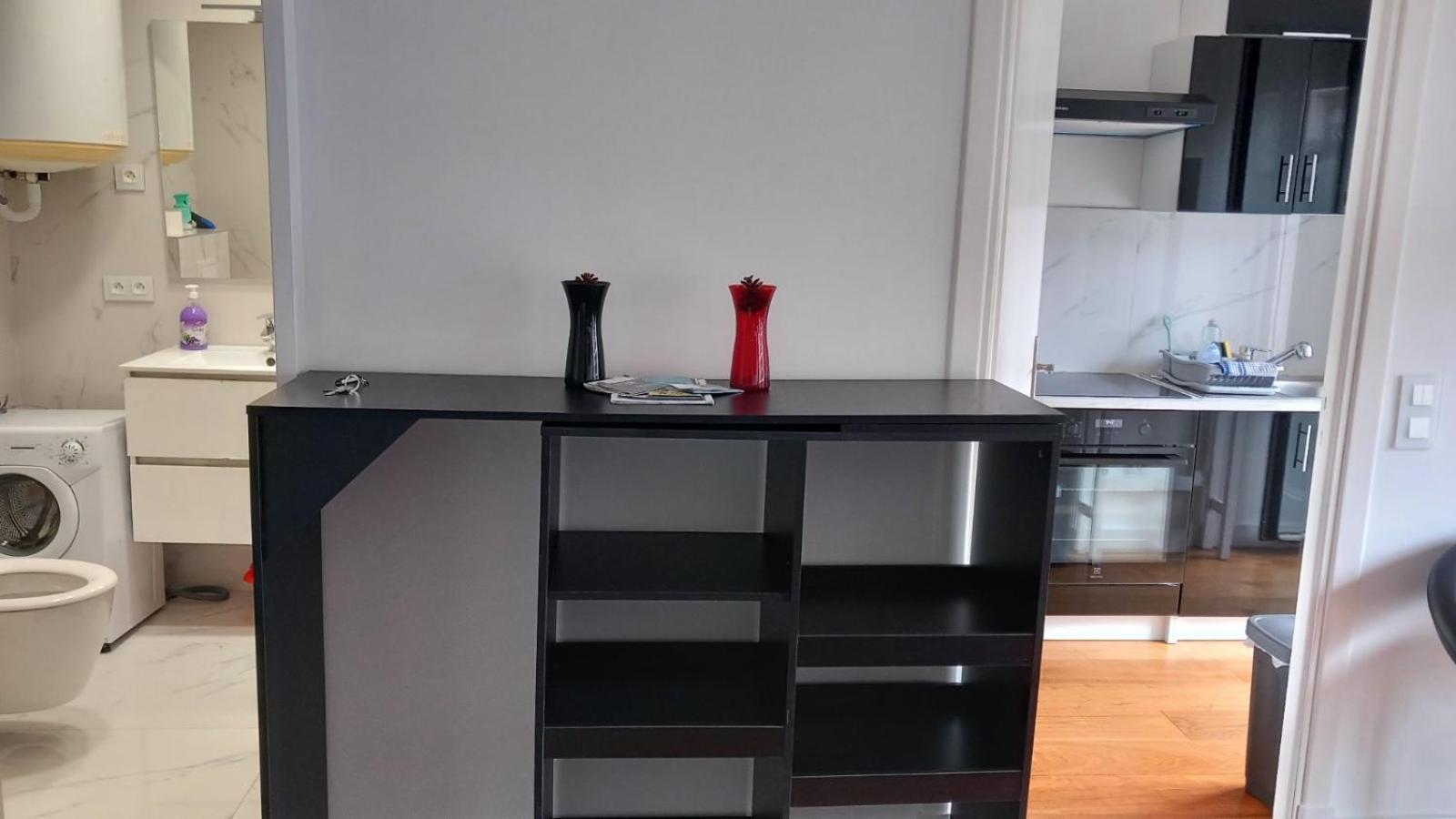 Very Apartment