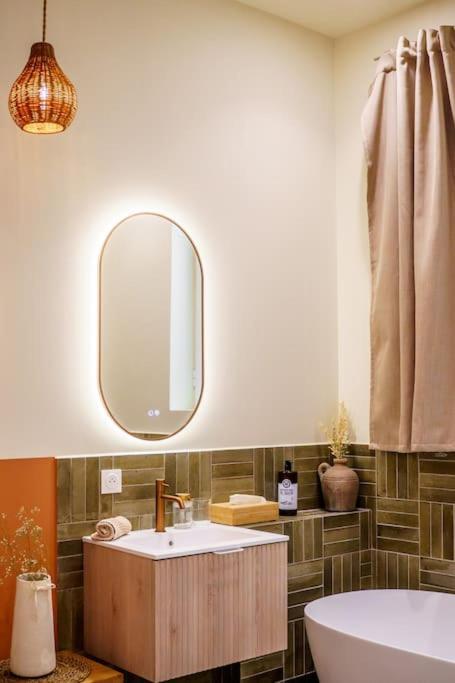 - Amazing Flat To 10 Min To Sea - Garden Apartment