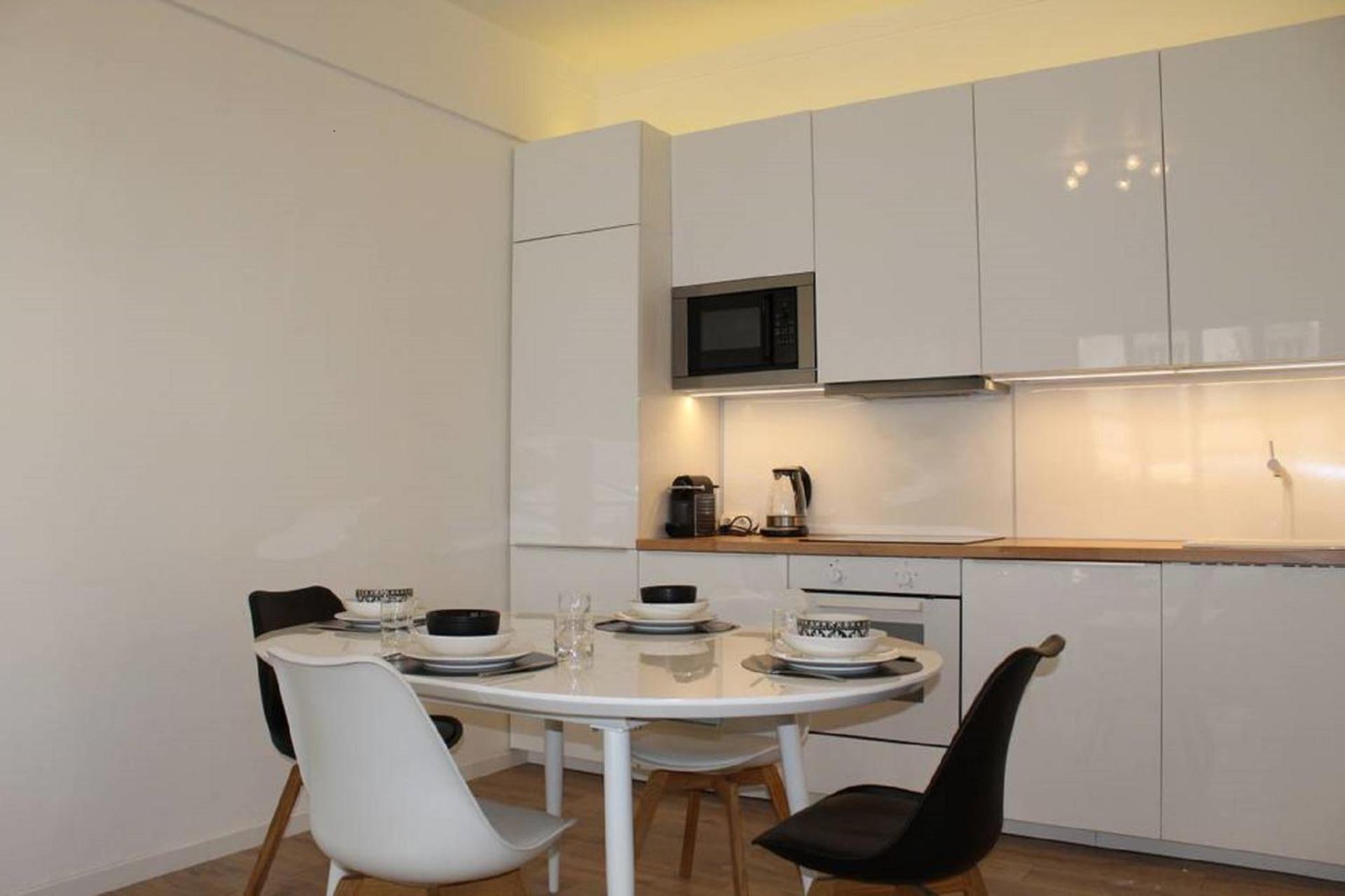 Plein Centre, Calme Et Proche De La Apartment Nice