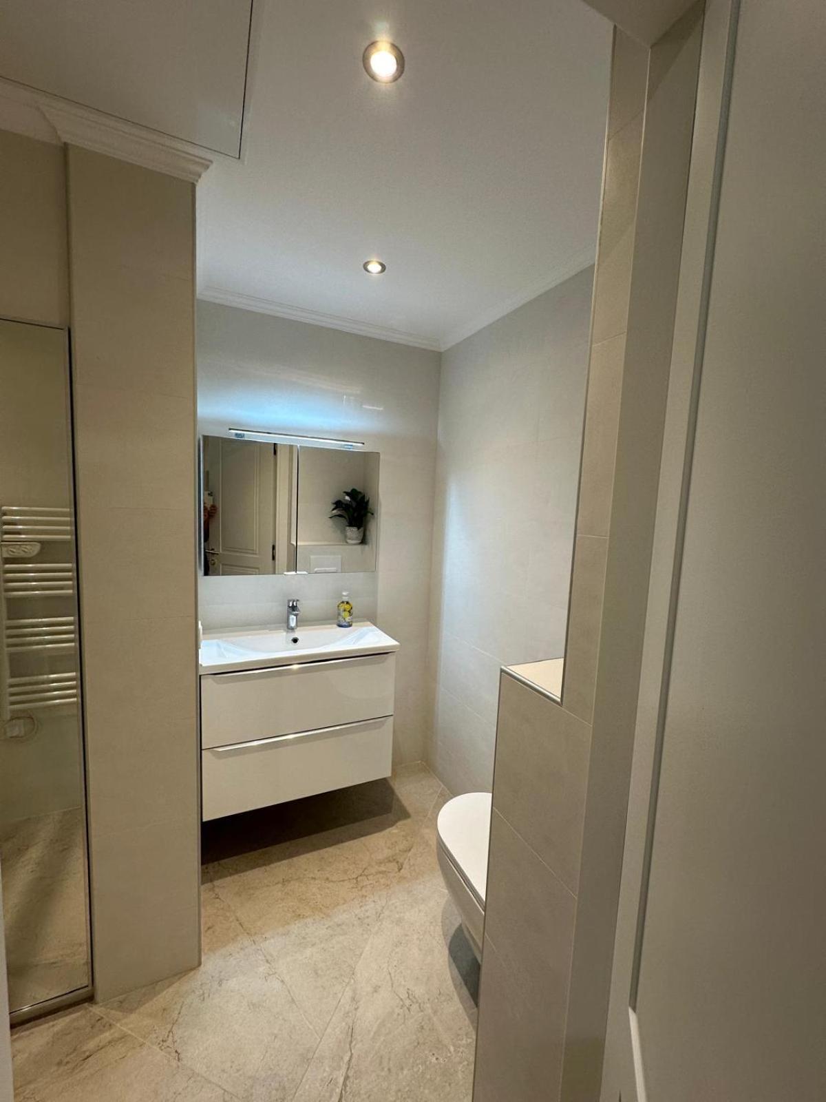 Extraordinaire Grand Au Centre 6 Minutes A Pied De La Et L'hotel Negresco * Nice