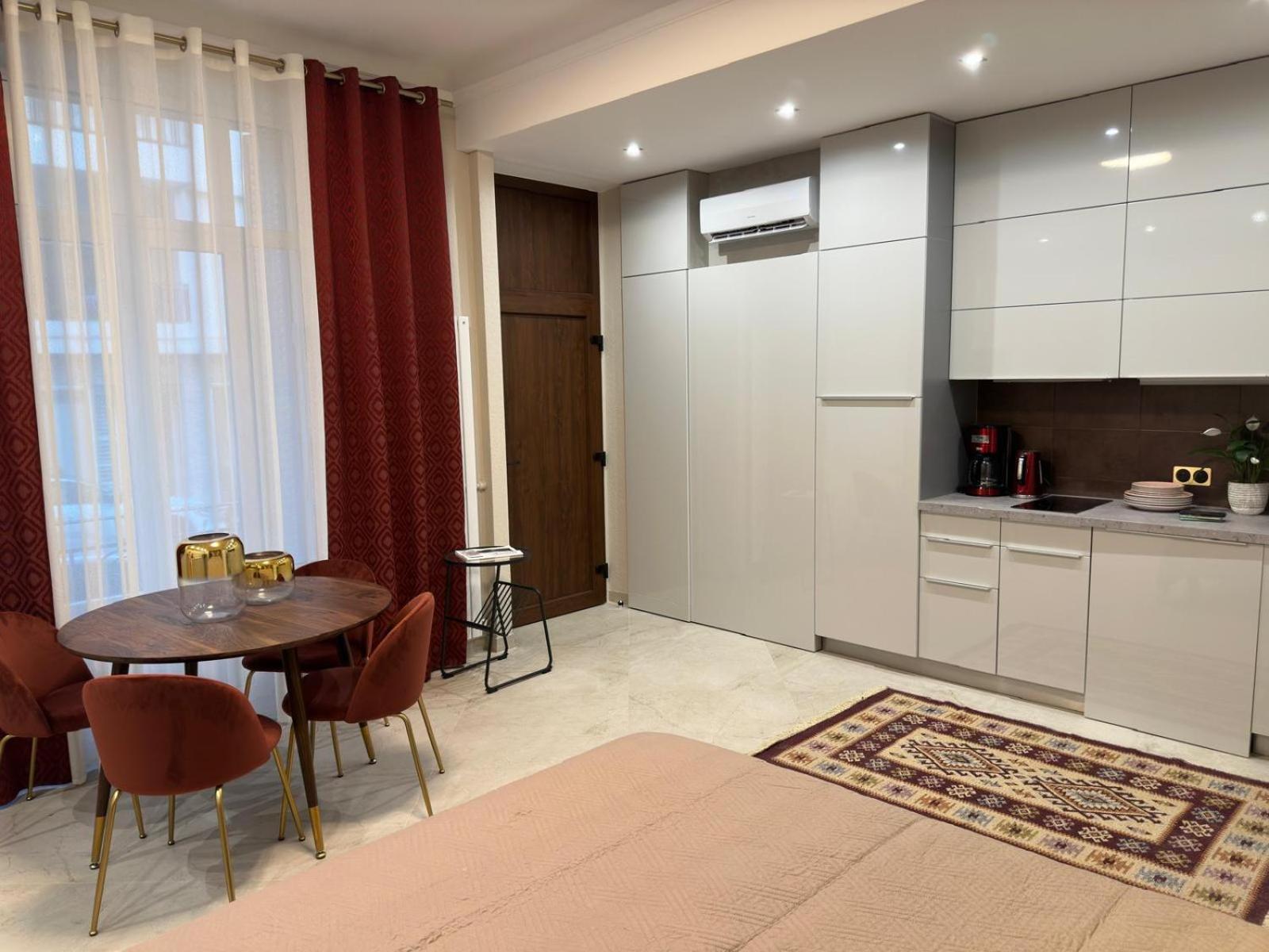 Extraordinaire Grand Au Centre 6 Minutes A Pied De La Et L'hotel Negresco Apartment Nice