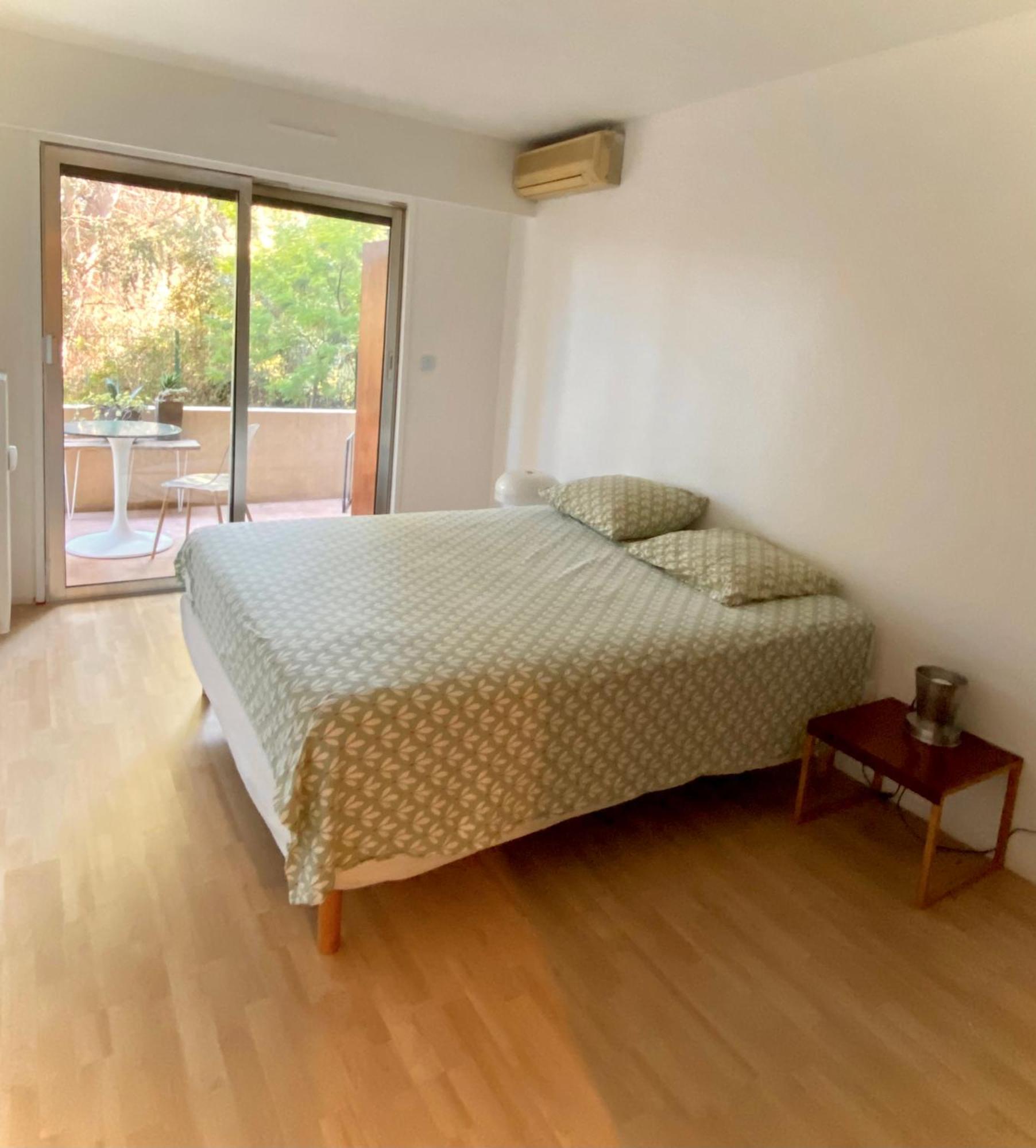 Apartment Superbe De 3p Pieces Dans Avec Piscine Et Climatisation *