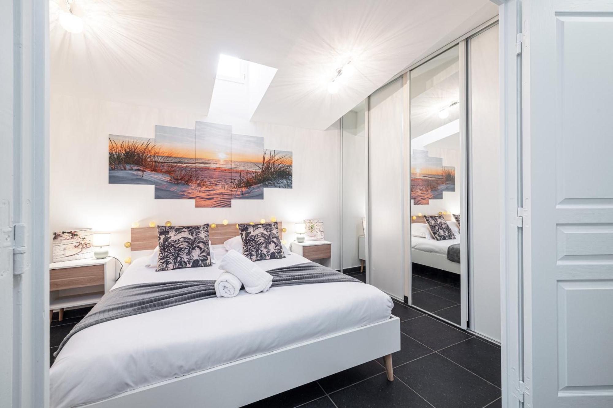 Large & Quiet 1 Bdr At Port *