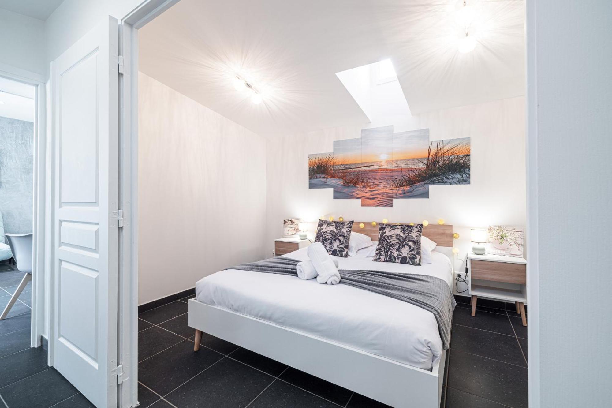 Large & Quiet 1 Bdr At Port *