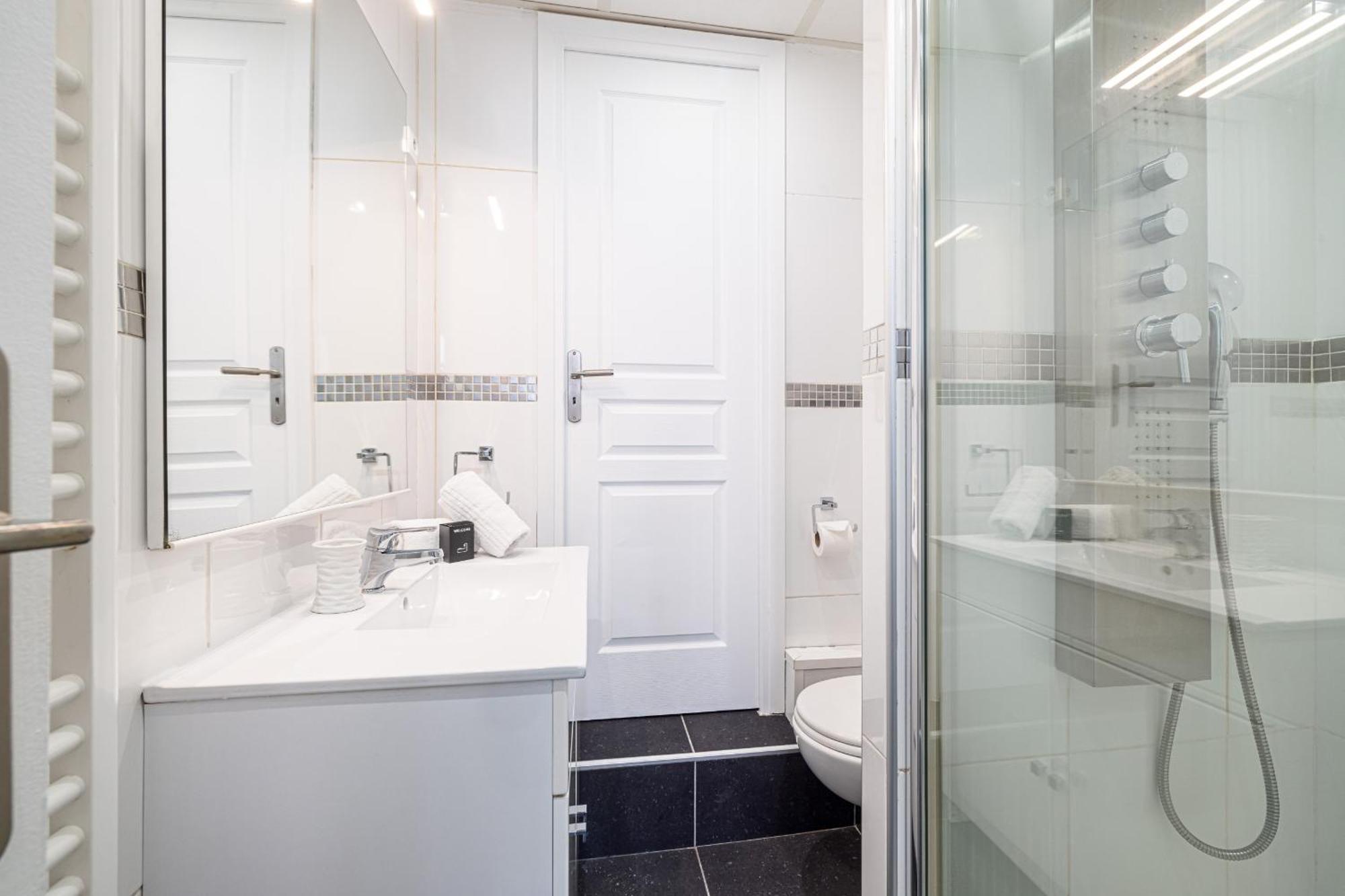 Apartment Large & Quiet 1 Bdr At Port *