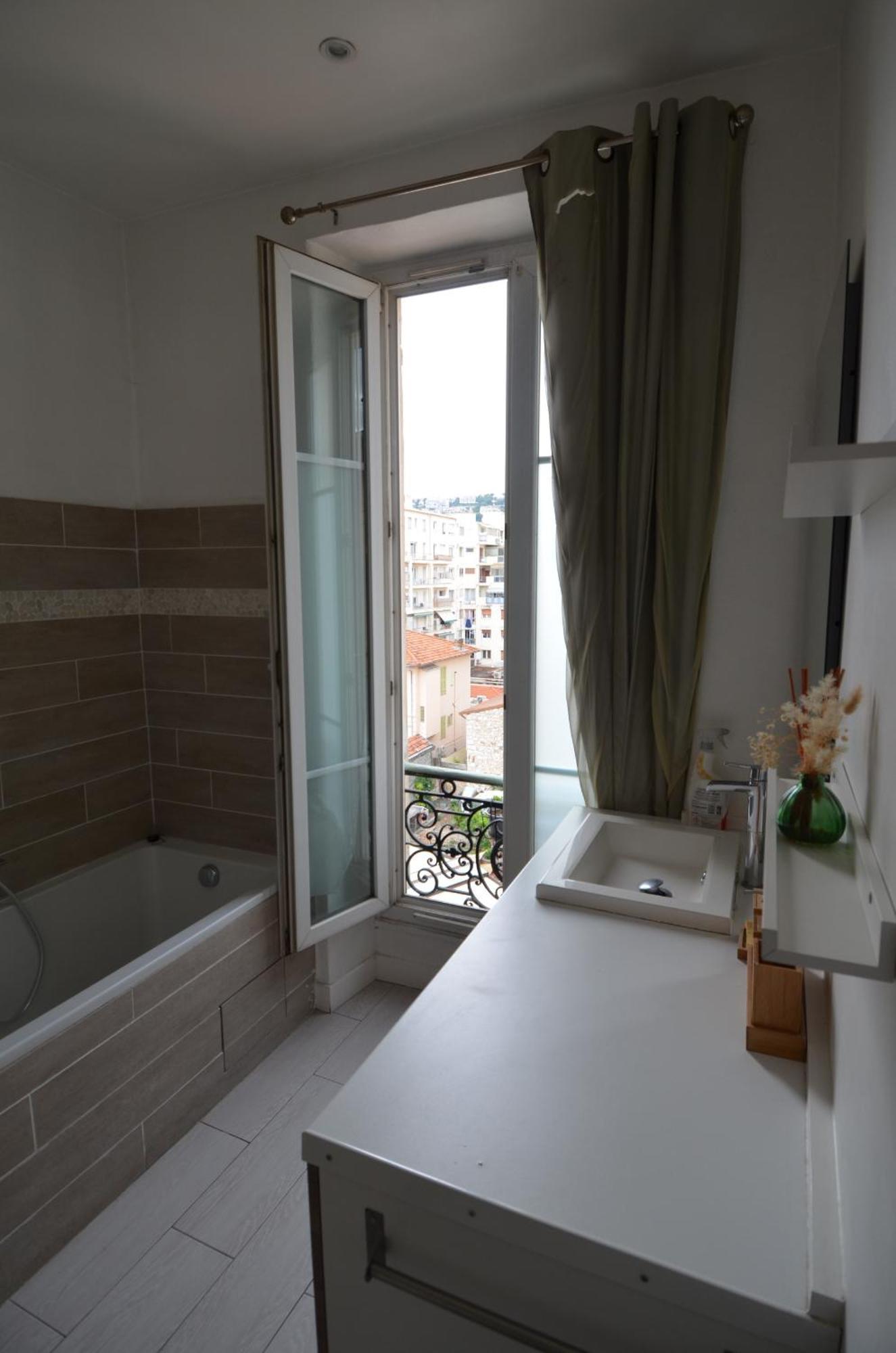 Duplex Borriglione - Spacieux Pour 6 Personnes Au Pied Du Tram Apartment