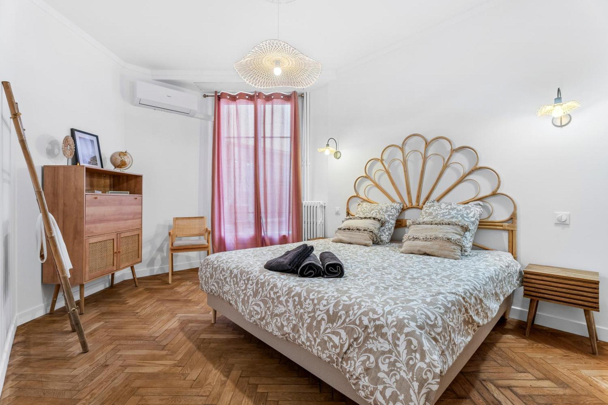 Renting - Verdi - Charm & Comfort & Aircon Nice