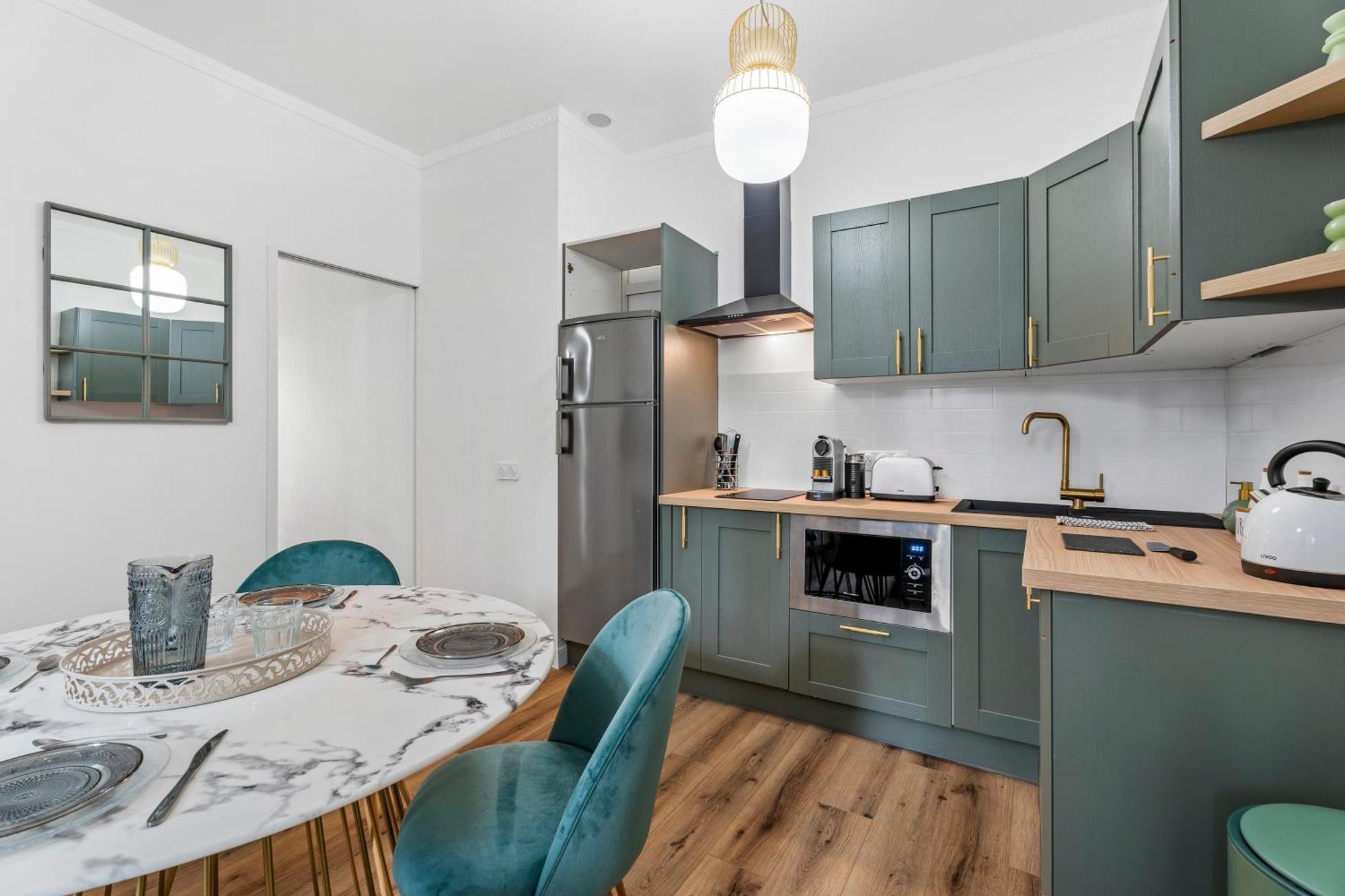 Renting - Verdi - Charm & Comfort & Aircon Apartment